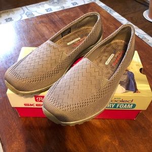 Skechers Tennis Shoes